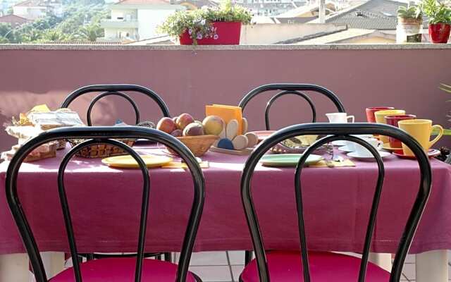 Liana Guest House