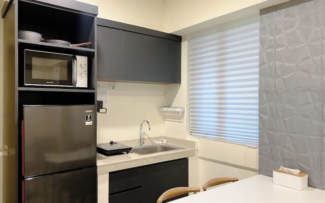 Restful And Modern Look 2Br At Meikarta Apartment