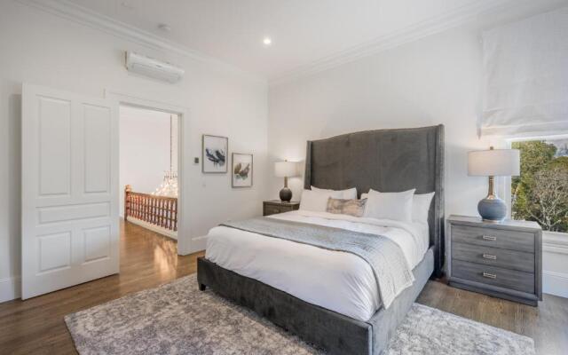 The George Luxury Boutique Inn