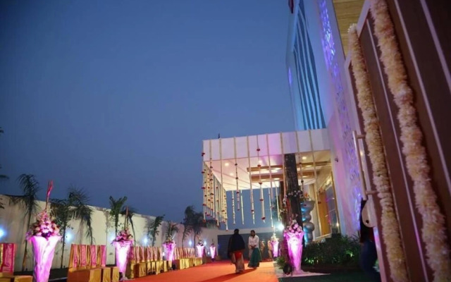 Wingston A Treehouse Hotel-Goverdhan