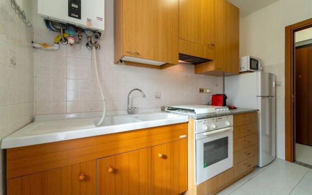 Scarlet Apartment With Garden by Wonderful Italy