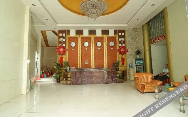 Tiantian Theme Hotel (Haikou Riyue Square Yelin Road Branch)