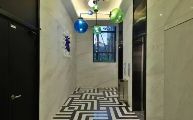 Orange Changsha Yanghu New City Metro Station Hotel