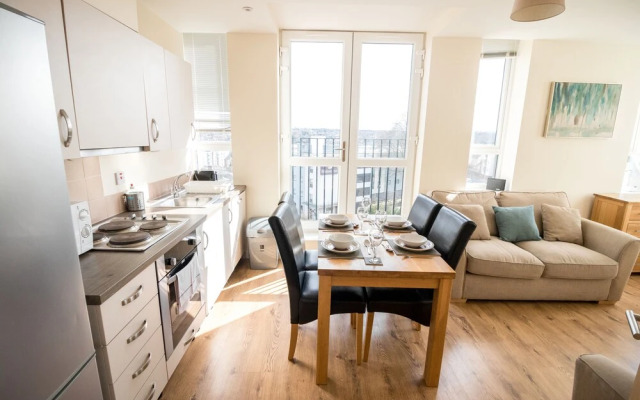 Golden Heights Suites by Kasar Stays