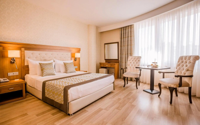 Yucesoy Liva Otel