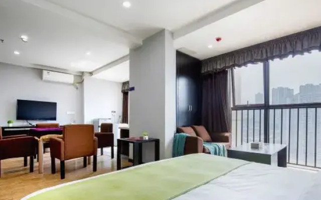 Sweetome Vacation Hotel (East Chongqing Railway Station Xinqiao Hospital)