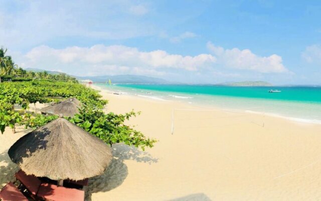 Yalong Bay Villas & Spa