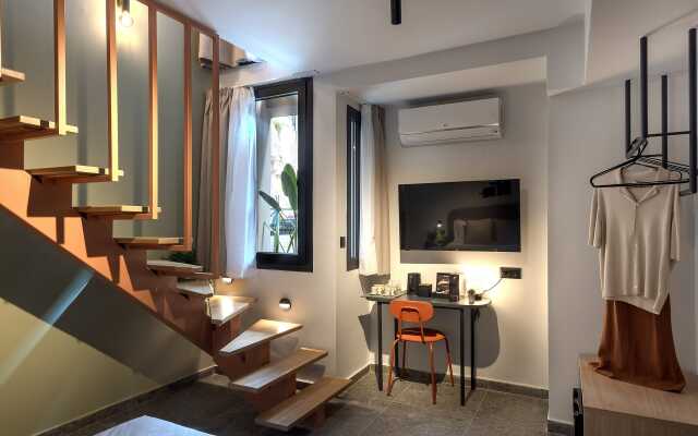 Bonnie Athens by Nin&Bau