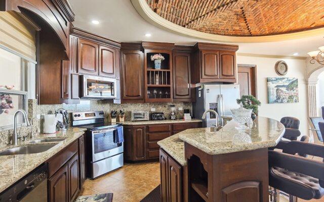 Hotel Esmeralda Beach Resort