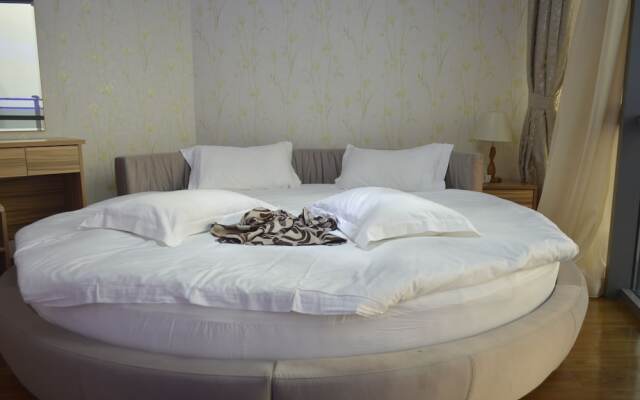 Grand Royal Apart-Hotel