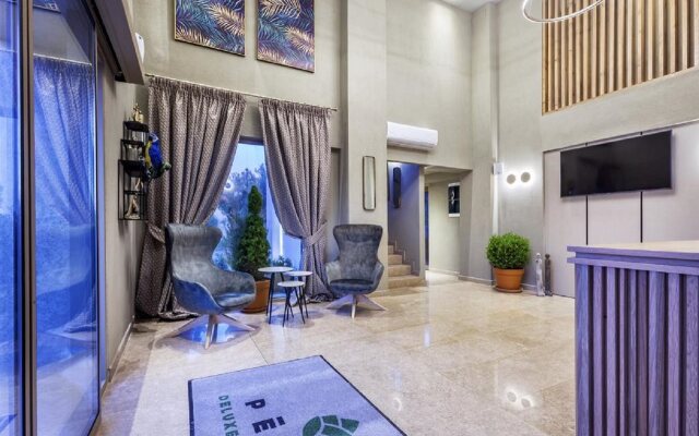 Pefki Deluxe Residences