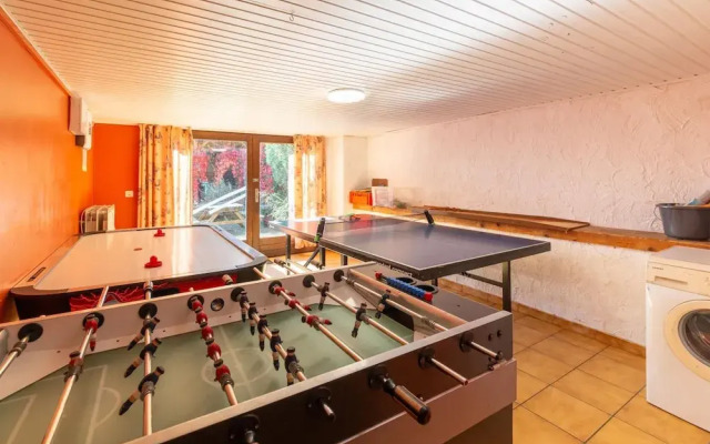 Holiday Home in Montleban With Sauna
