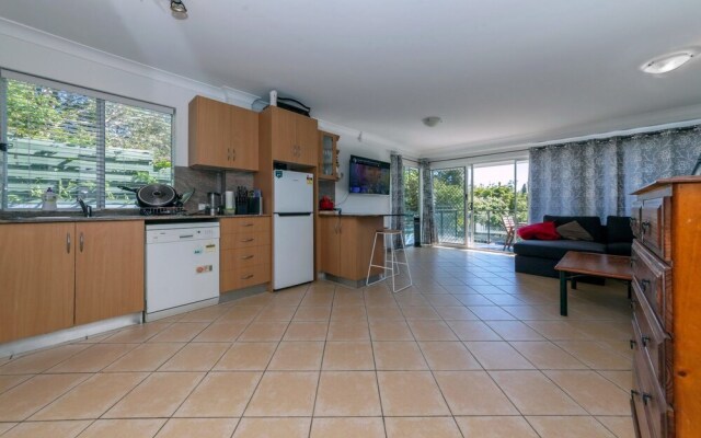 Sunset Towers, Unit 3/25 Donald Street