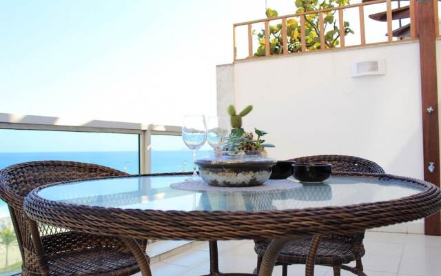 Penthouse With sea View on the Beachfront Vsc1