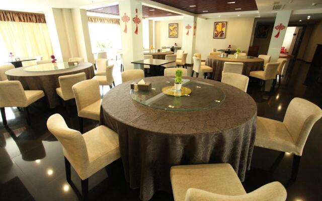 Emeishan Garden City Hotel  Resorts
