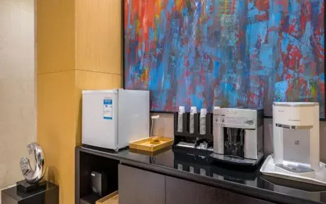 Xuzhou Yunlong Wanda Plaza Langbo Hotel