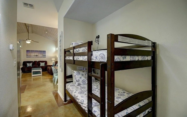 Blue Pelican 3 Bedroom Townhouse by Redawning