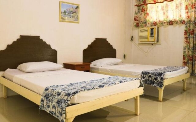 D' Coral Beach Resort