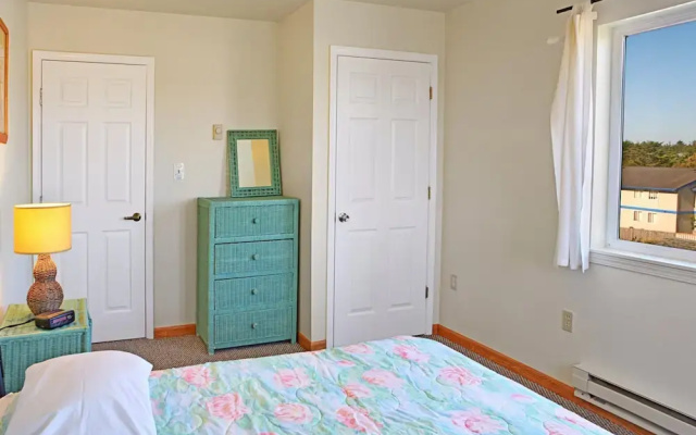 Top Town Condo at Maris Stella