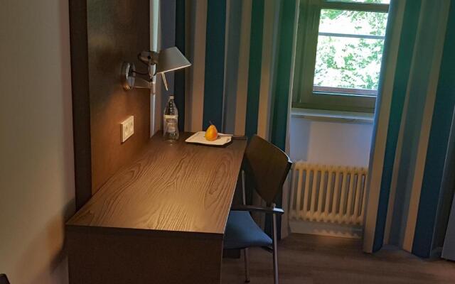 Katholisches Jugend- und Tagungshaus