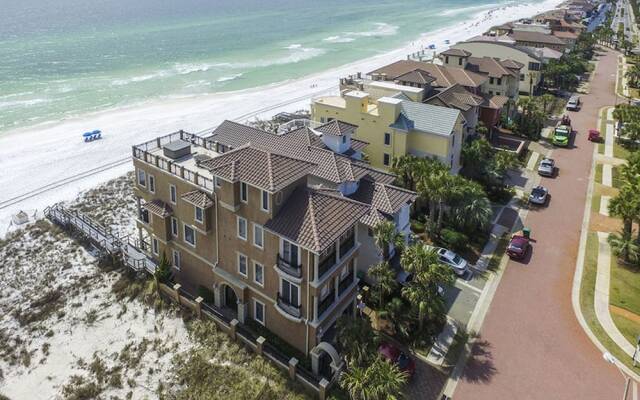 Casa de Cielo by RedAwning