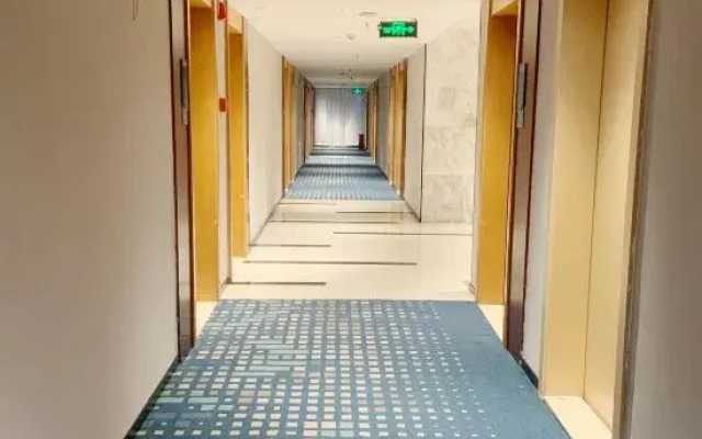 City Comfort Inn Hotel (Nanning Zoo Subway Station)