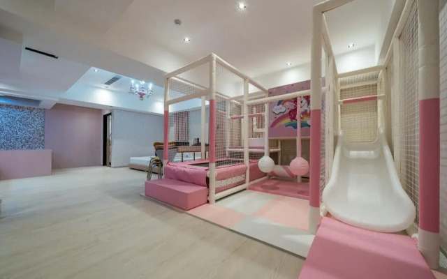 Jangyu Almond Kids Hotel