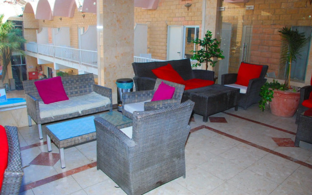 Maman Hotel