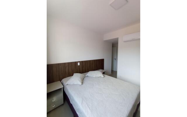 VAR-205B Departamento amplio en condomínio cerrado con piscina