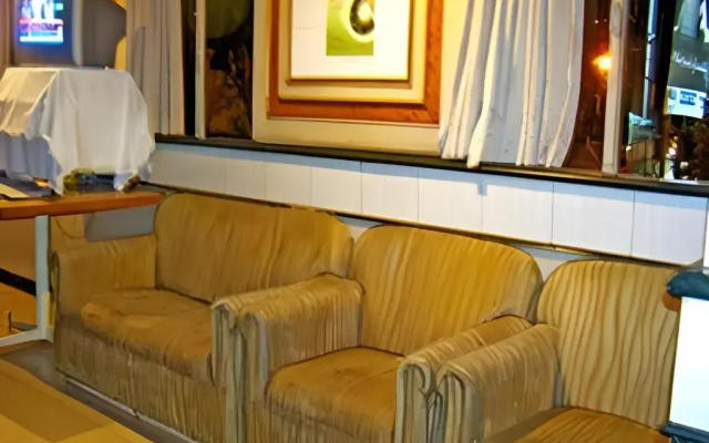Hotel Nandhini - Minerva Circle