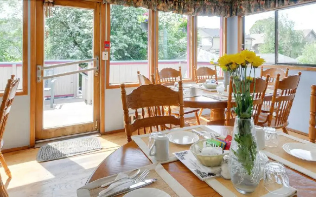 Marketa's Bed & Breakfast