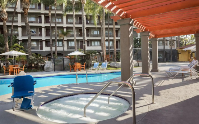 Four Points by Sheraton Anaheim