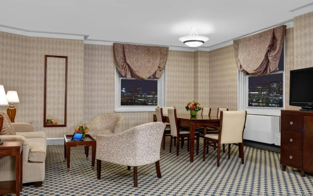 Отель Hilton Boston Park Plaza
