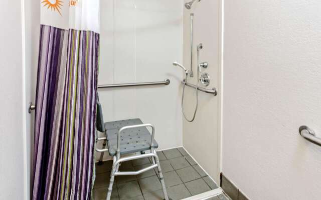 La Quinta Inn & Suites by Wyndham Birmingham Hoover