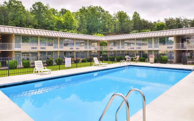 Quality Inn Dutch Inn