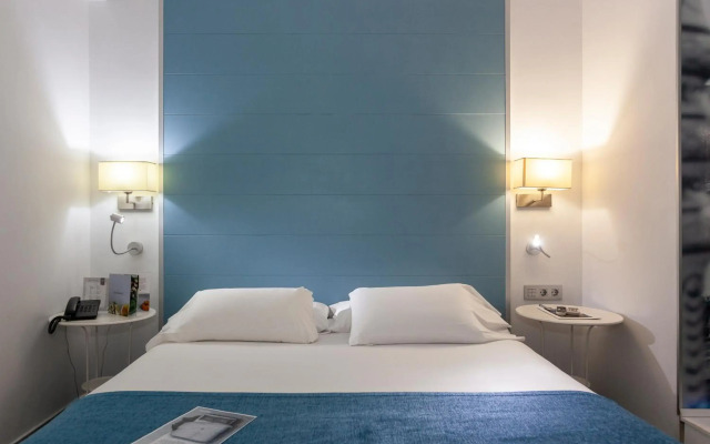 Hotel AACR Monteolivos