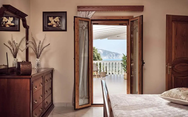 Lithakia Balcony Villa