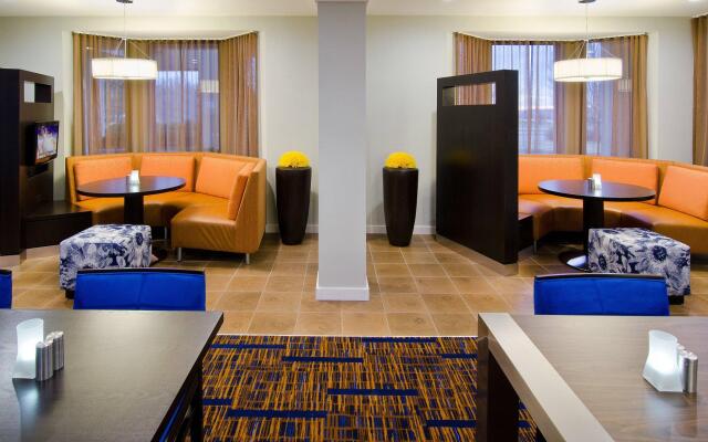 Courtyard St. Louis Airport/Earth City