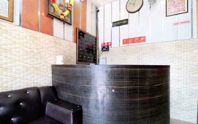 Oyo 27614 Hotel Oscar Inn