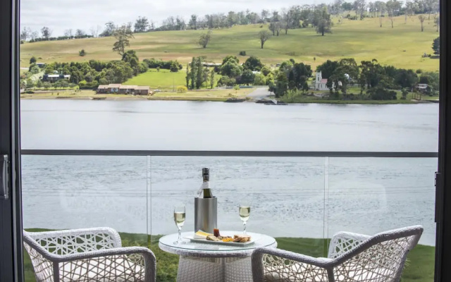 Rosevears Hotel