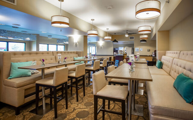 Sleep Inn & Suites