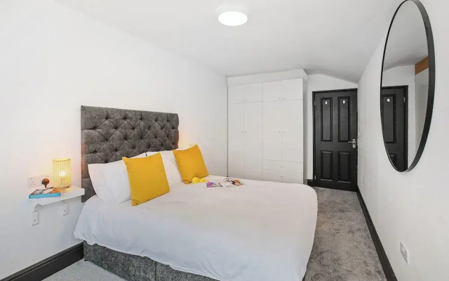 TYME Suites on Kingsway