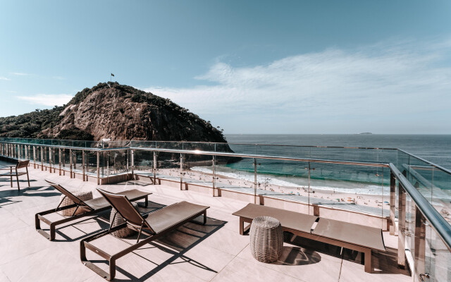 Arena Leme Hotel