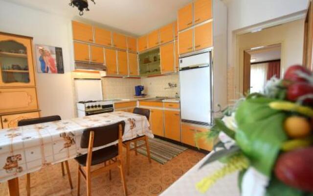 Apartment Mirjana