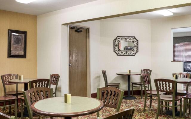 Quality Inn Pierre - Fort Pierre