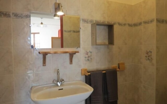 Cafe Restaurant Meuble de Tourisme