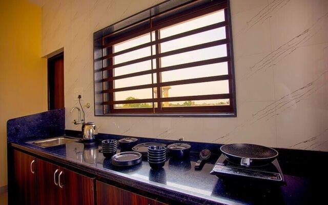 Daze Off Studio House