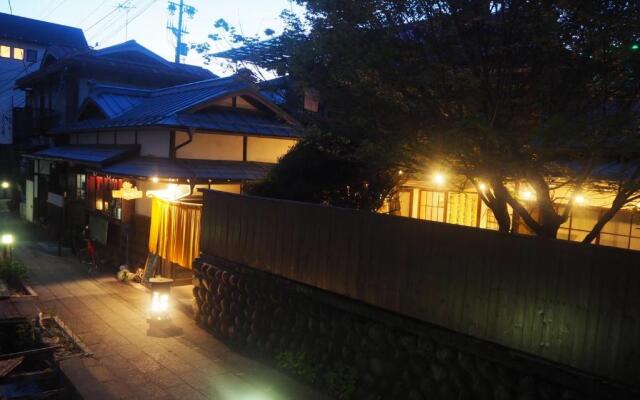 飲んで泊まれる古民家 -浮木-fumoku