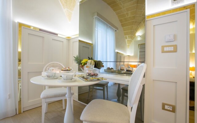 Acquaviva Suites