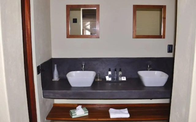 La Lechere Guest House